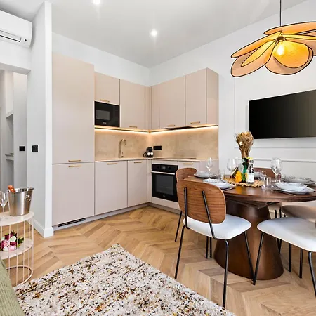Frontiere Monaco - Sublime Escapade - Vue - Gu Apartmán *